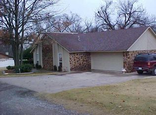 4 Eastcreek Dr, Tuttle, OK 73089