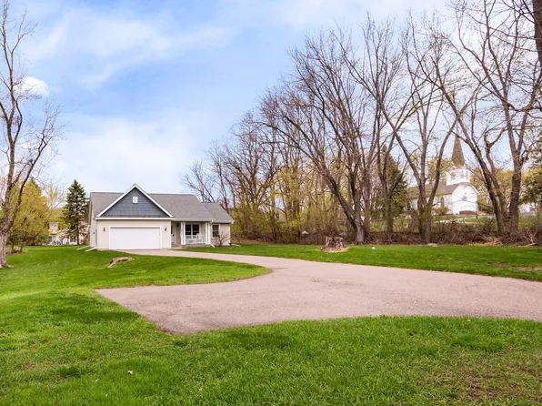 12316 Old Rockford Rd, Plymouth, MN 55441
