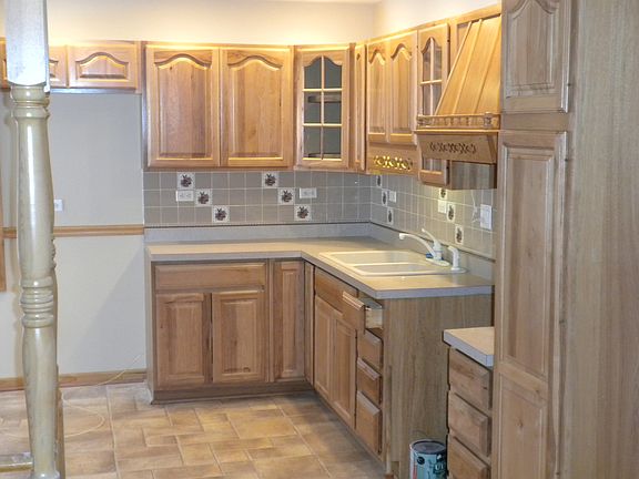 3rd image of 21537 Cynthia Ave