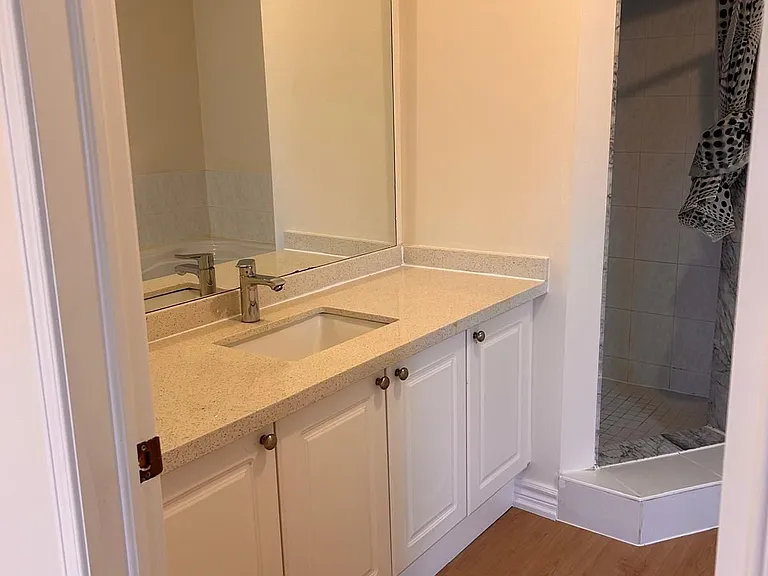 6885 Tassel Cres — Photo 19