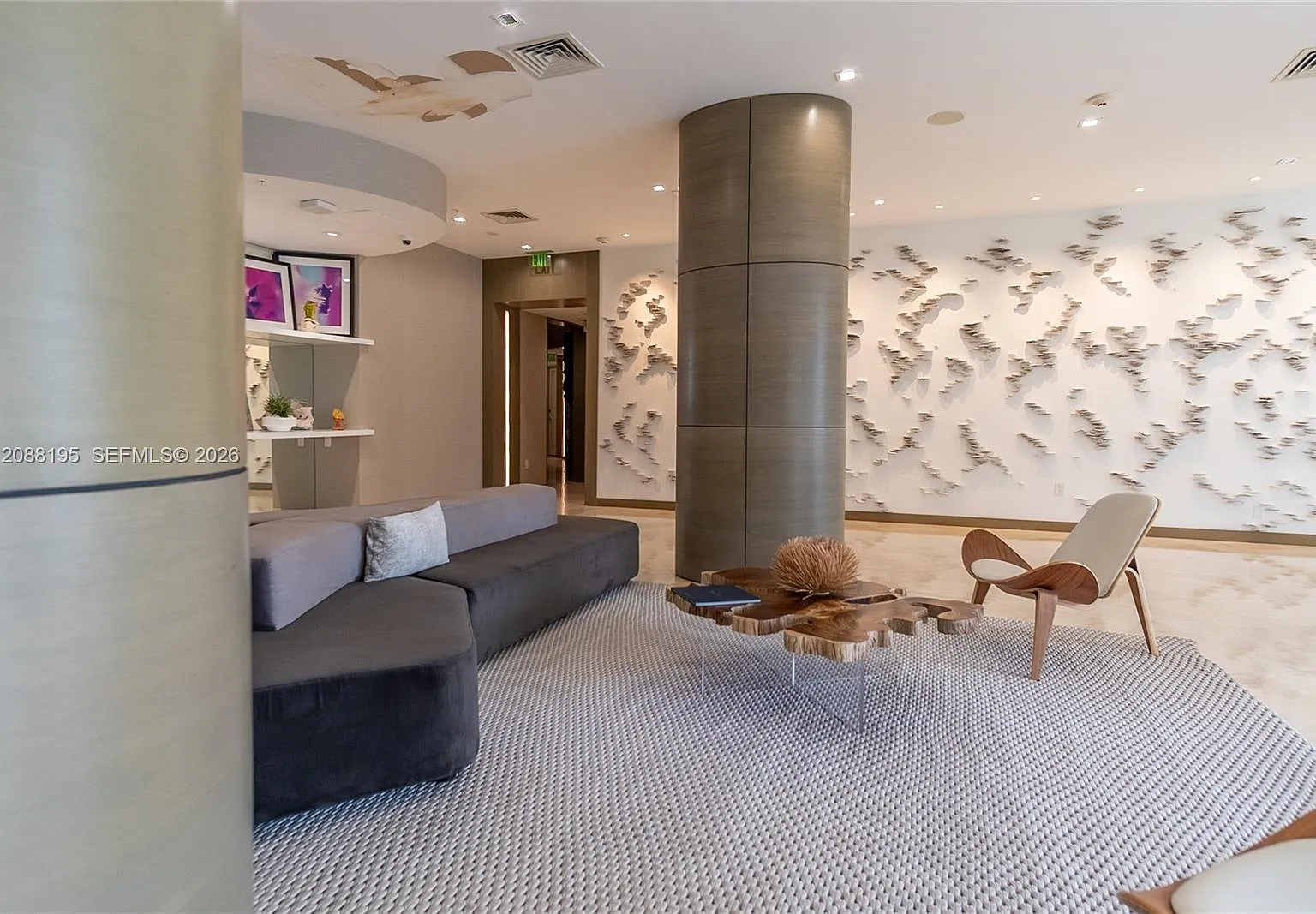 Harbour House Condo — Photo 4