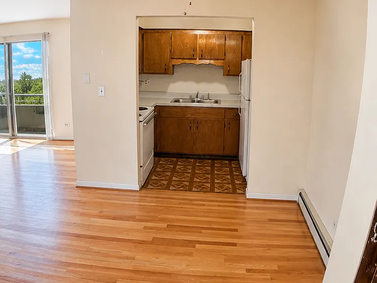 336 Lathrop Ave #606 — Photo 7