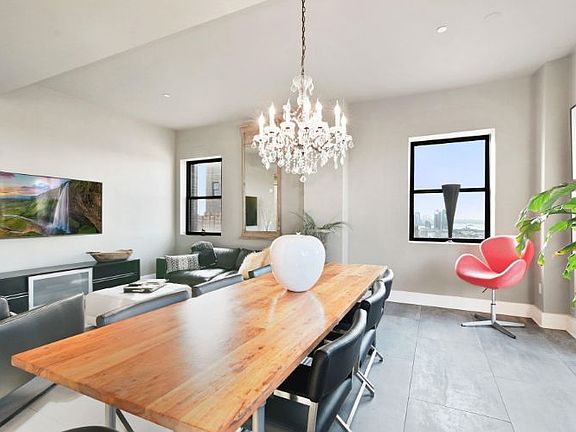 5th image of 4 Beacon Way APT 1903
