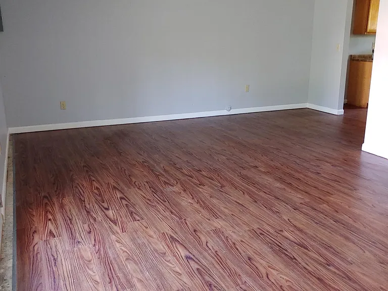5504 Madisonwoods Dr — Photo 2