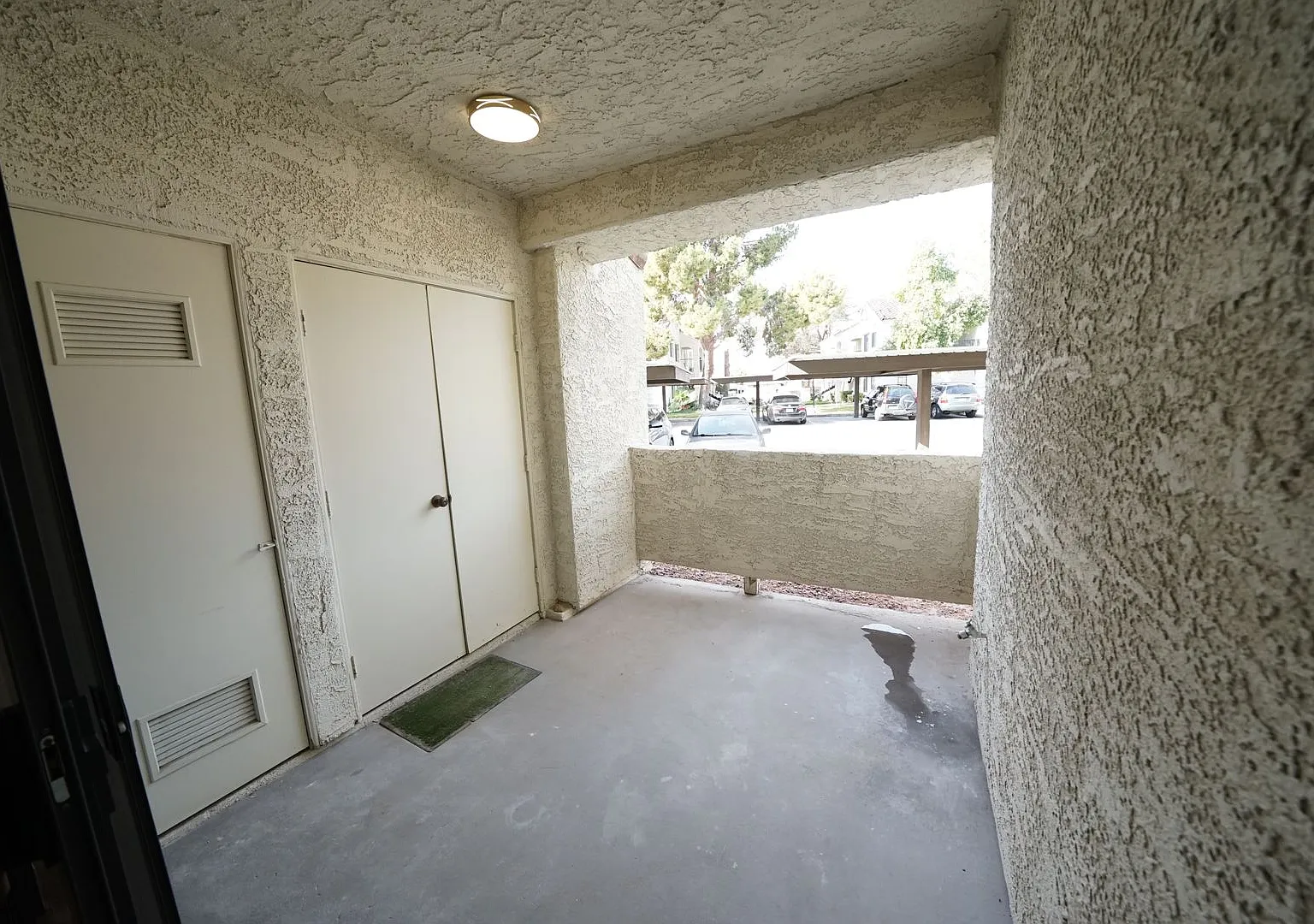 Showings Available Now — Photo 4