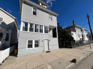 105 N Windsor Ave, Atlantic City, NJ