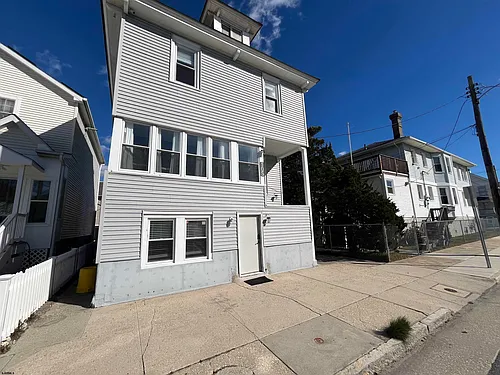 105 N Windsor Ave Photo 1