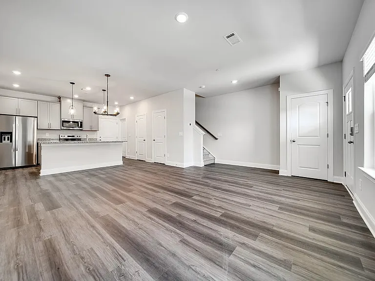204 Douglas Bend Rd #404 — Photo 13