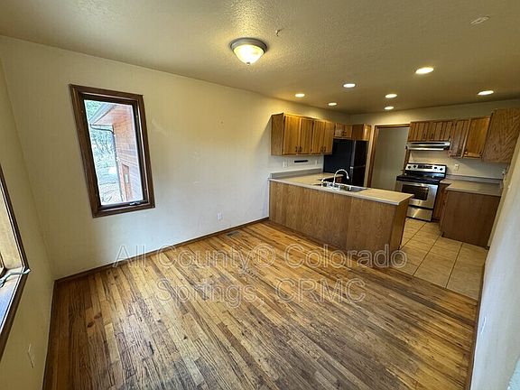 5th image of 380 Ponderosa Ln
