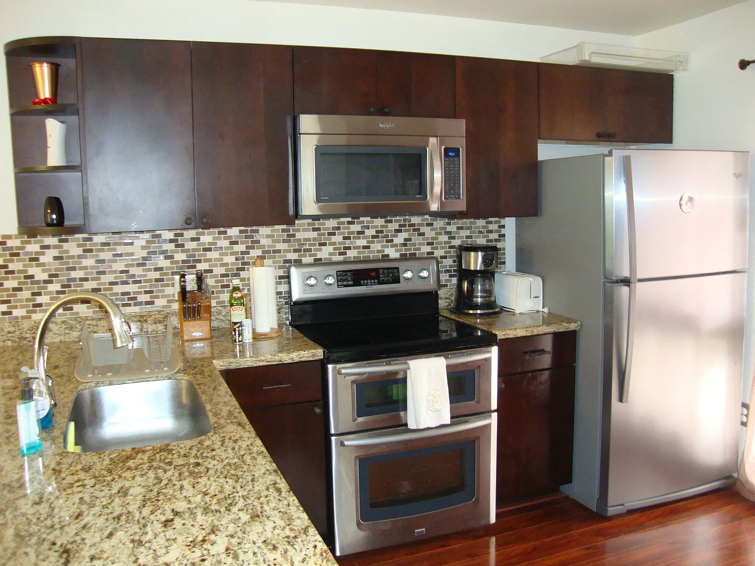 2 bed, 918 sqft, $2,800 — Photo 4