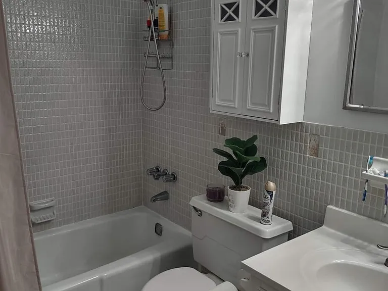2151 NE 68th St #225 — Photo 8