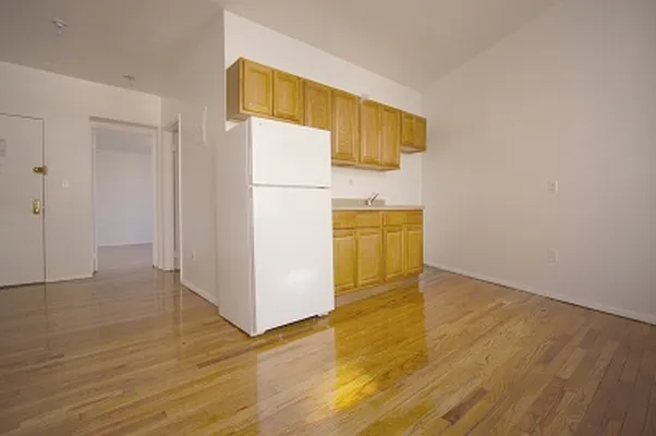 Rented by Citi Habitats | media 38