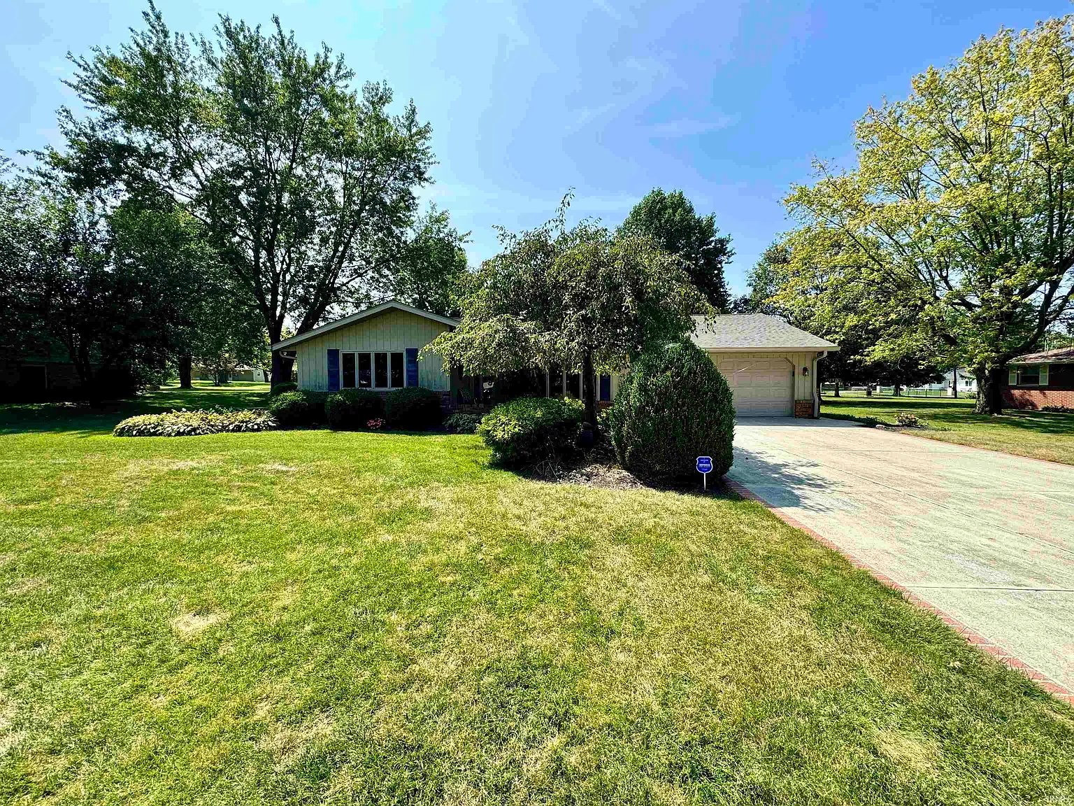 3007 E Kendall Ln photo 1