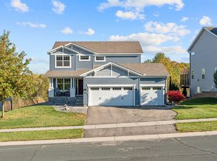 1525 Hemlock Way, Chanhassen, MN 55317