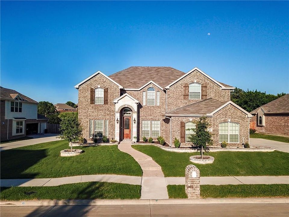 1st image of 424 Shadow Creek Dr