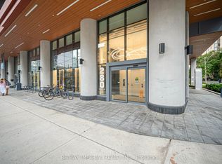 280 Dundas St W #601, Toronto, ON M5A 3W1