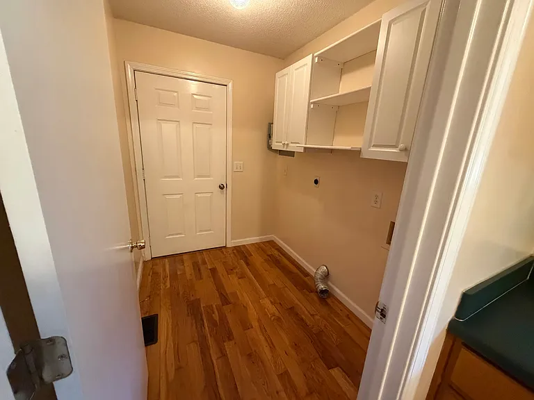 6027 Mitchell St — Photo 21