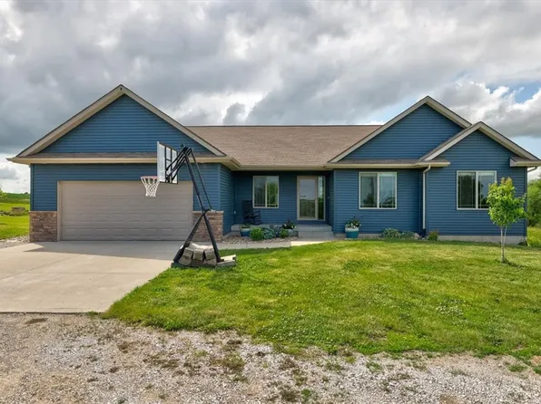 31905 645th Ave, Maxwell, IA 50161