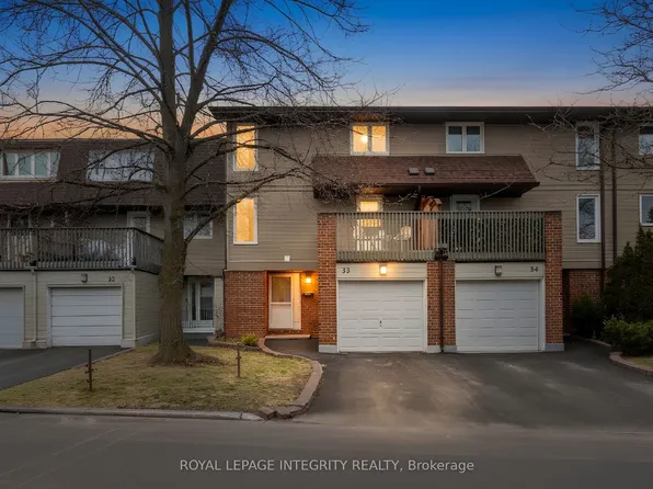 3205 Uplands Dr #33, Ottawa, ON K1V 9T4