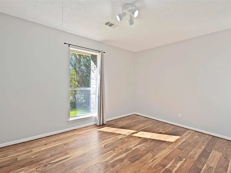 9809 Condor Dr — Photo 18
