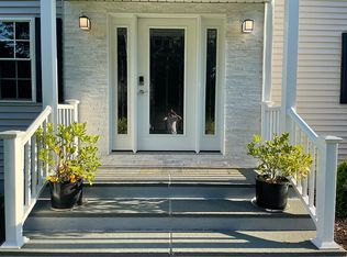 142 Edison Rd, Trumbull, CT 06611