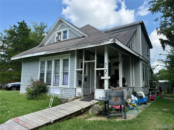 312 McKinley Ave, Warrenton, MO 63383