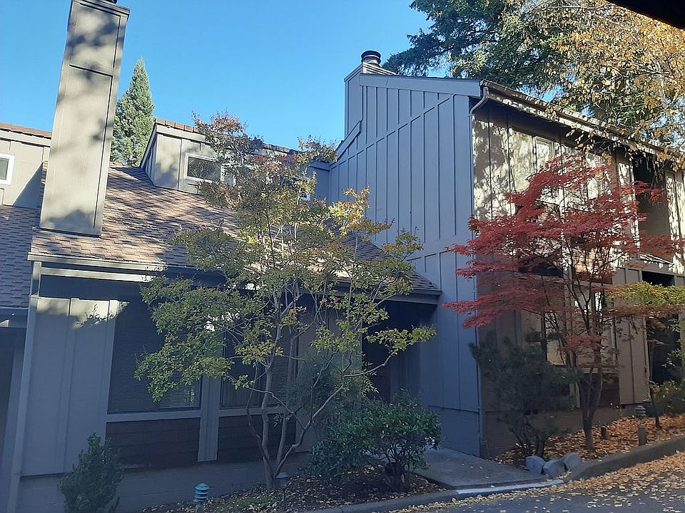 1st image of 329 Ravenwood Pl