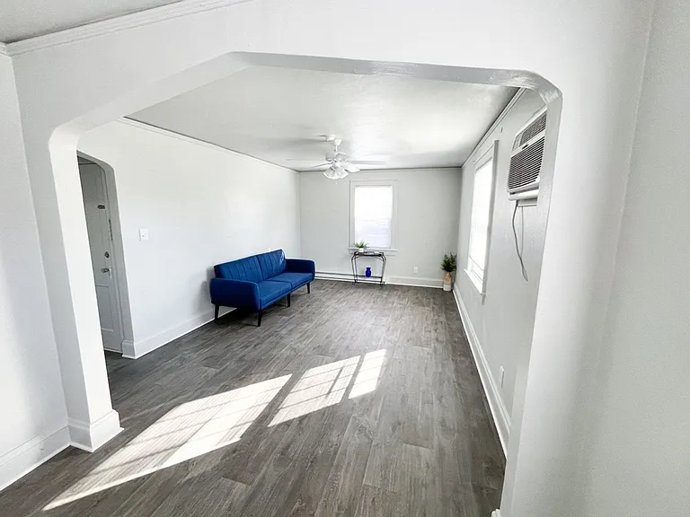 181 Orleans Cir — Photo 8