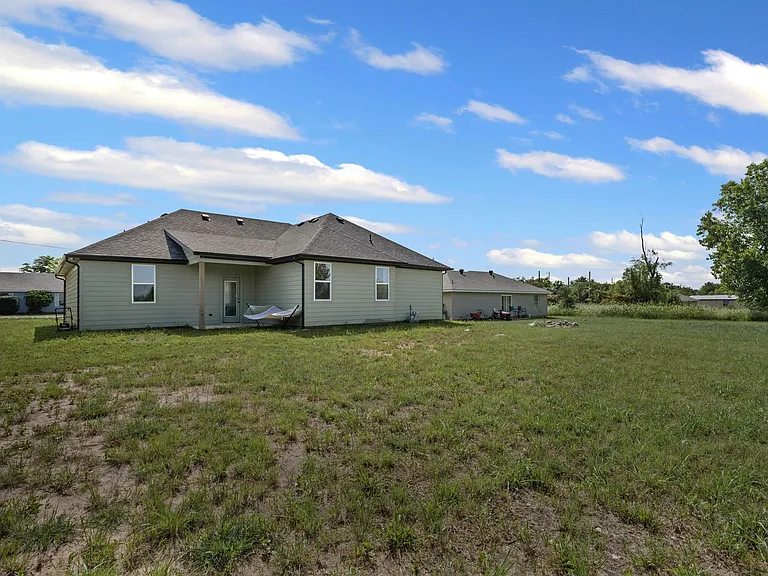 6111 Collins Ct — Photo 45