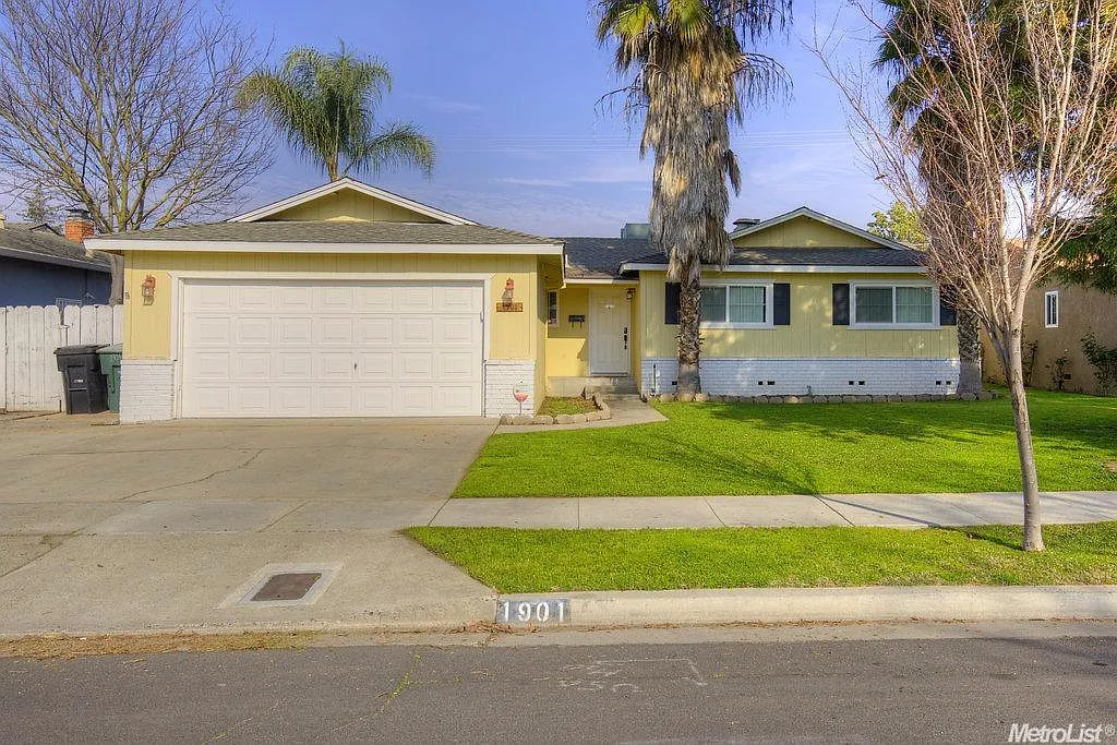 1901 Celeste Dr photo 1