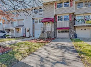 1062 Cranston Dr, Greensburg, PA 15601