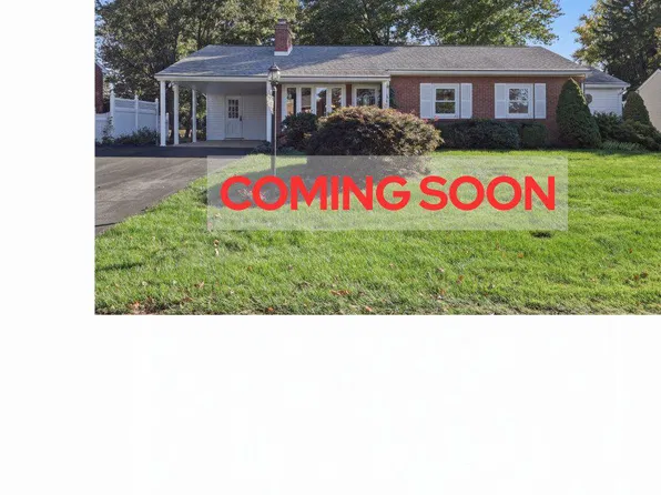 17933 Oak Ridge Dr, Hagerstown, MD 21740