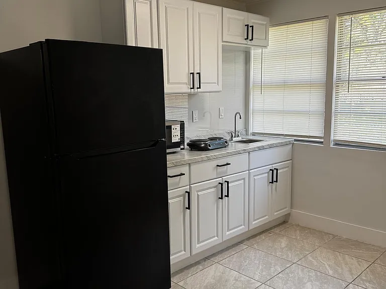 212 Dennis Ave — Photo 22