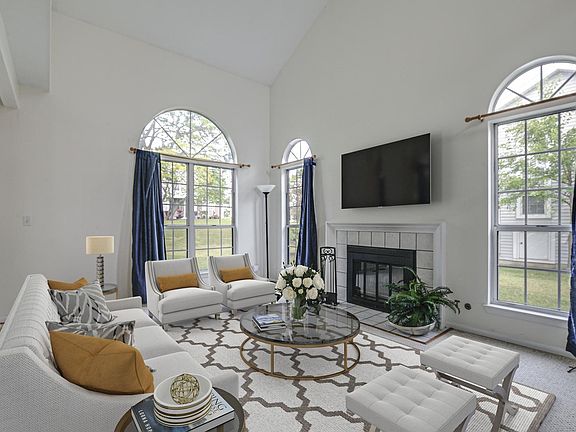 5th image of 550 Woodhaven Dr #550