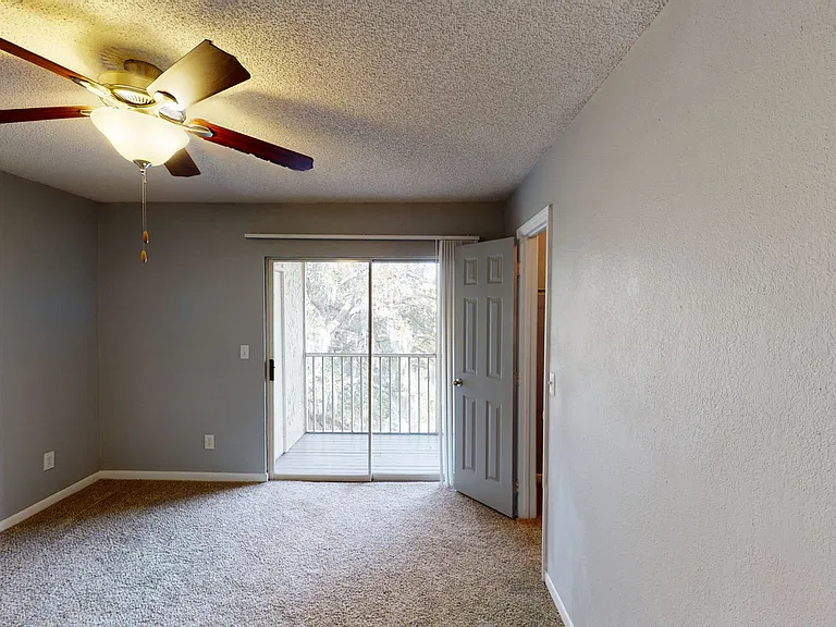Altamira Place Apartment Homes — Photo 83