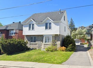 38 Marlborough Ave #1, Ottawa, ON K1N 8E7