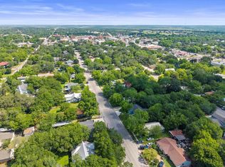 700 S Church St, Lockhart, TX 78644