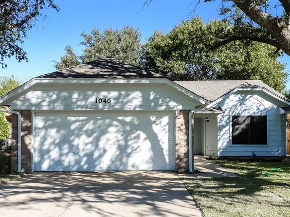 1040 W Hills Ter