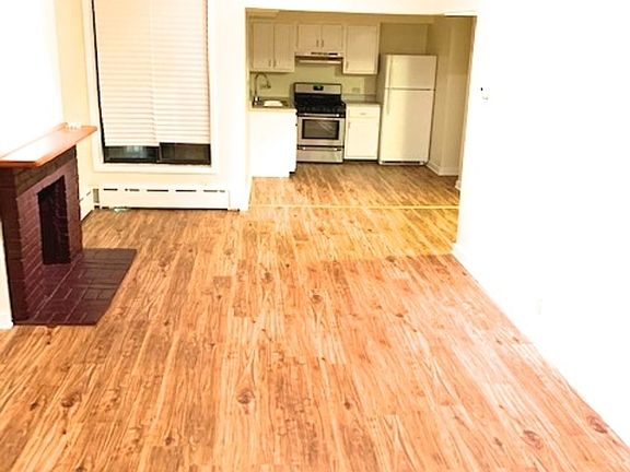 3rd image of 5810 S King Dr #1