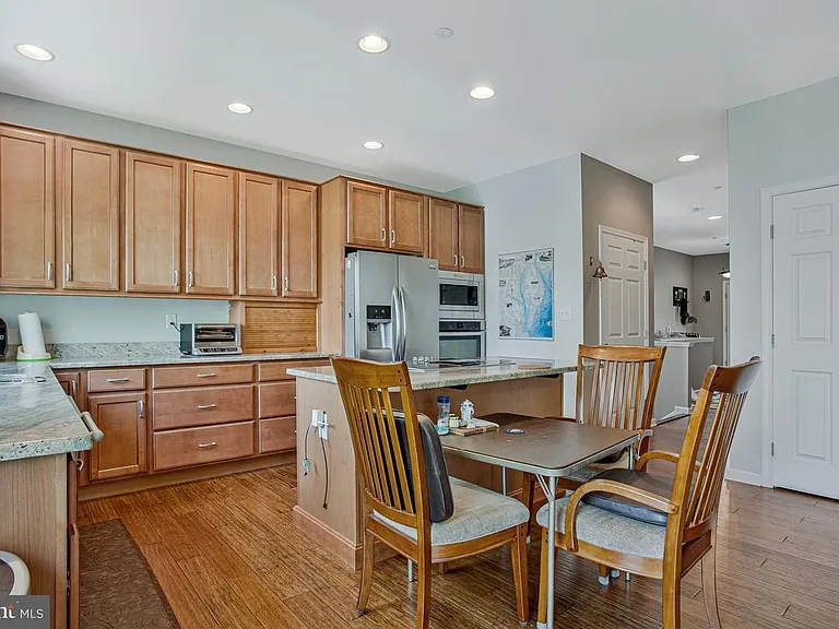1002 Nabbs Creek Rd — Photo 9