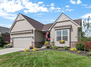8343 Stamford Dr, Ypsilanti, MI 48198