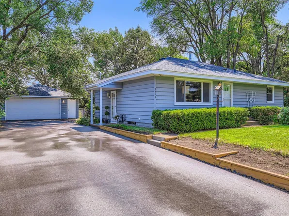 2712 9th Ave, Anoka, MN 55303