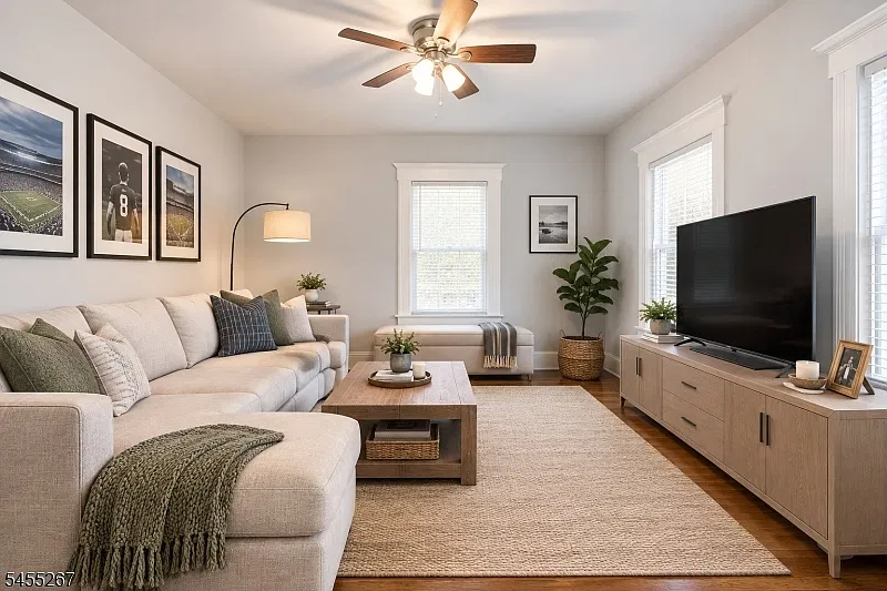 1 bed, 1.0 bath, $2,400 — Photo 2