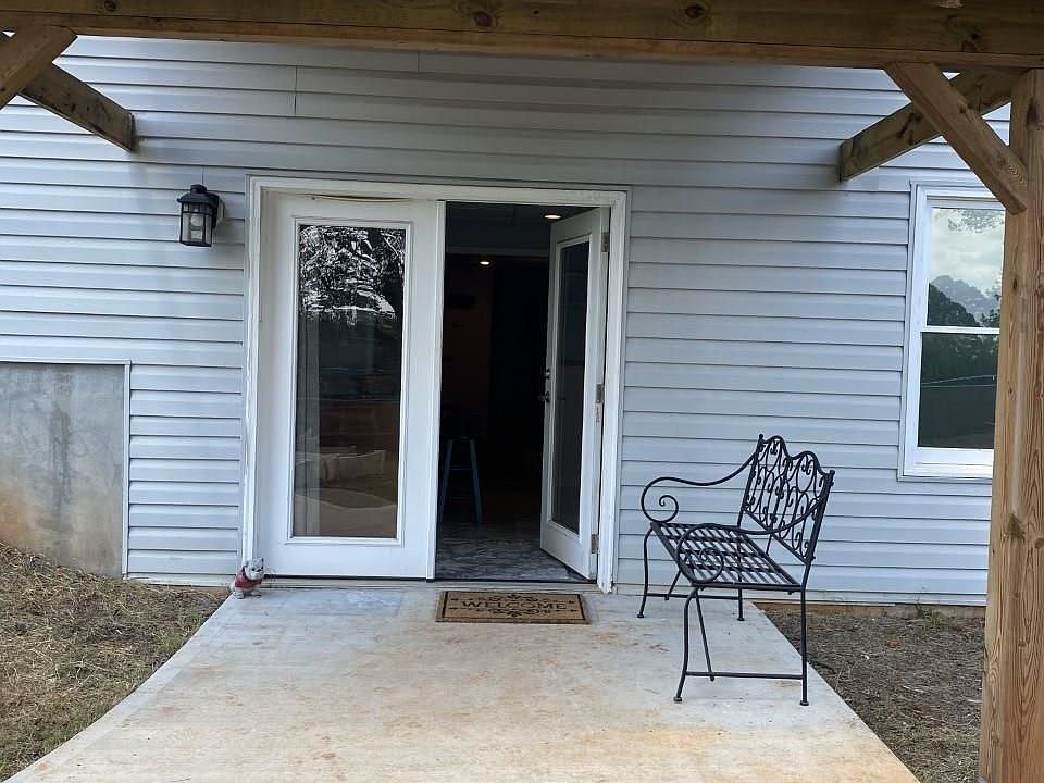 1st image of 5113 Presley Dr