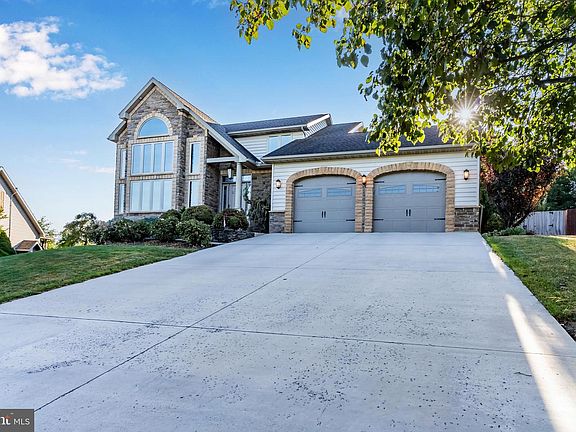 4th image of 736 Cresson Dr