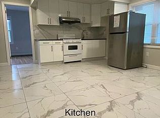 71-32 58th Ave #2, Maspeth, NY 11378