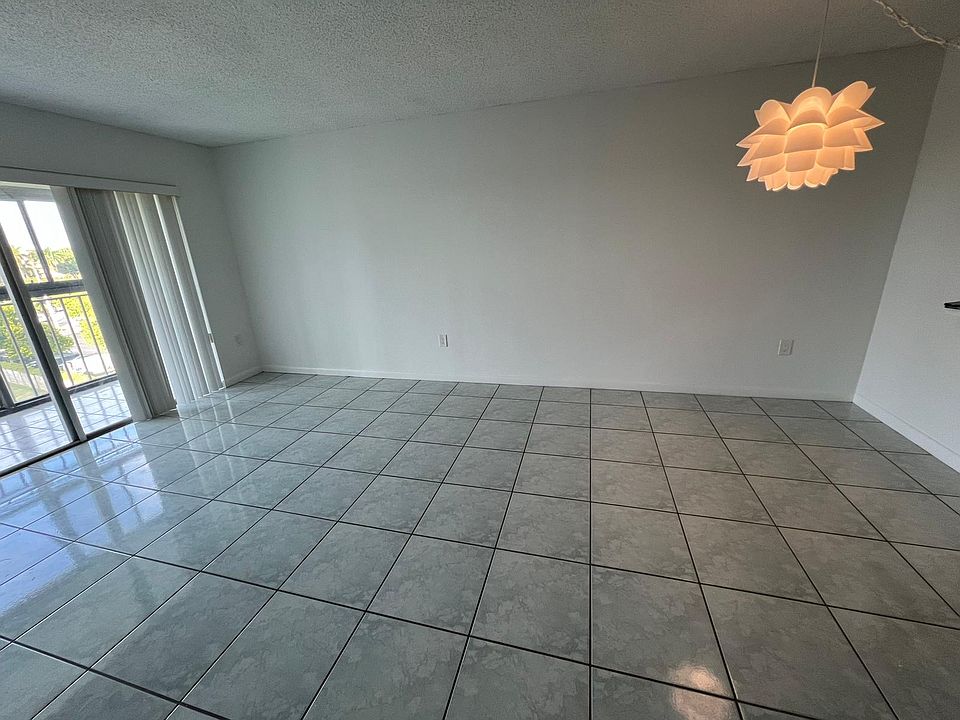 1st image of 9455 W Flagler St #C