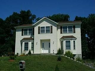 2nd image of 5 Christopher Ct