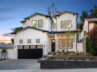 3876 Carpenter Ave, Studio City, CA 91604