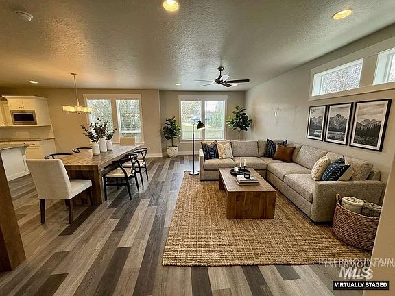 3rd image of 76 E Ranch Dr